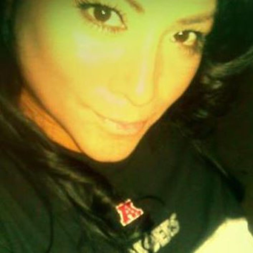 Meet your Posher, Esmeralda